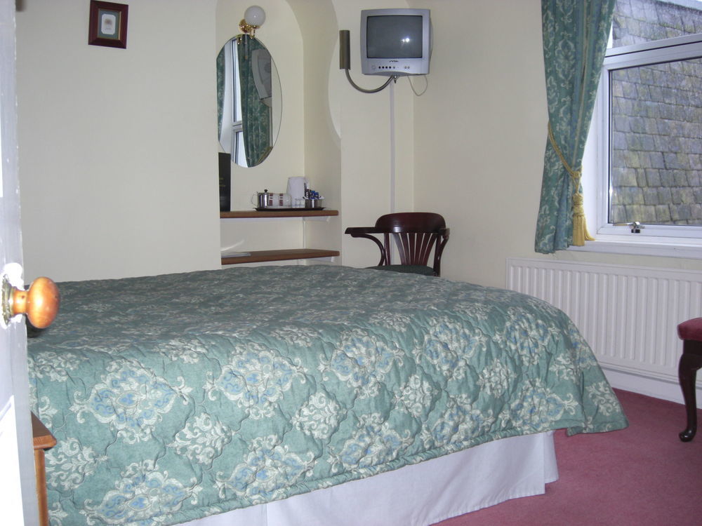Guisachan Guest House Форт Уилям Екстериор снимка